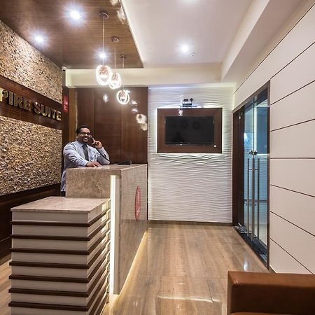Oyo 9328 Empire Suite นาวีมุมไบ ภายนอก รูปภาพ