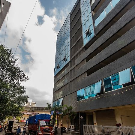 Oyo 9328 Empire Suite นาวีมุมไบ ภายนอก รูปภาพ