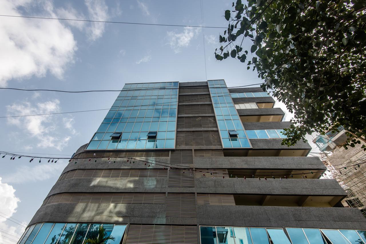 Oyo 9328 Empire Suite นาวีมุมไบ ภายนอก รูปภาพ