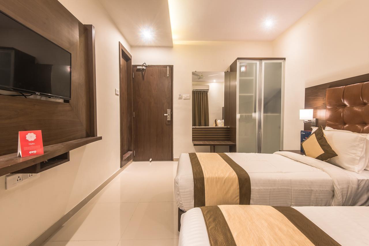 Oyo 9328 Empire Suite นาวีมุมไบ ภายนอก รูปภาพ