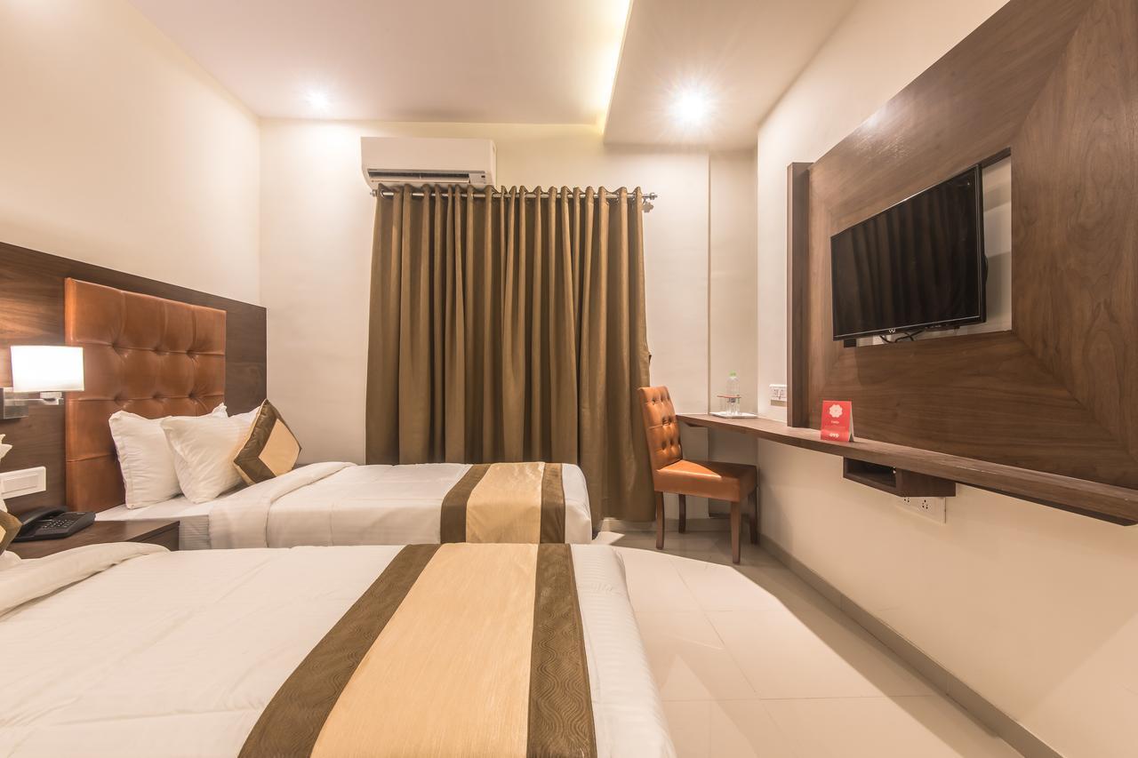 Oyo 9328 Empire Suite นาวีมุมไบ ภายนอก รูปภาพ